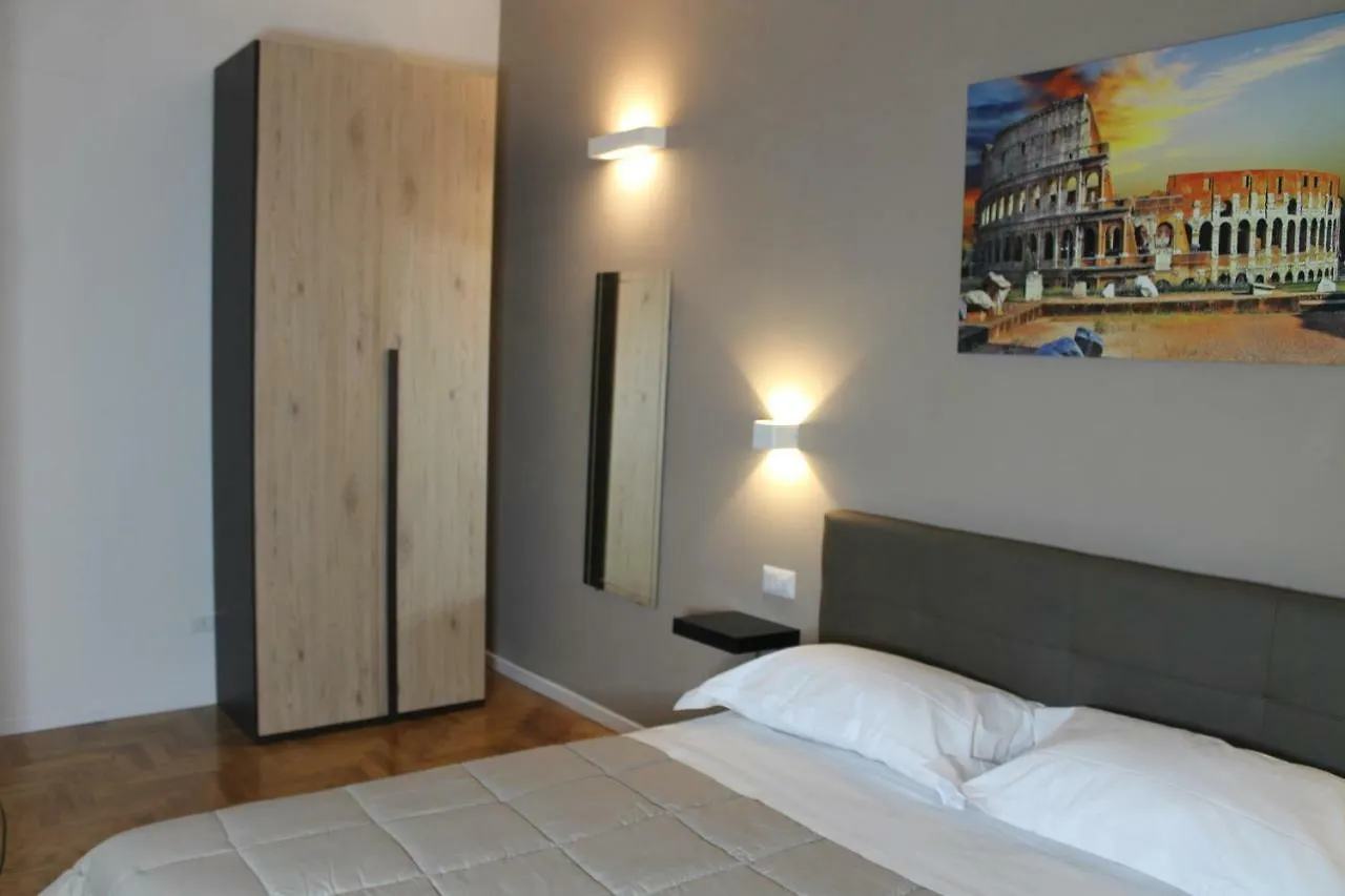 Roma Suite Piramide Italien